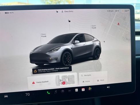 Used 2025 Tesla Model Y Performance AWD/4WD image 35