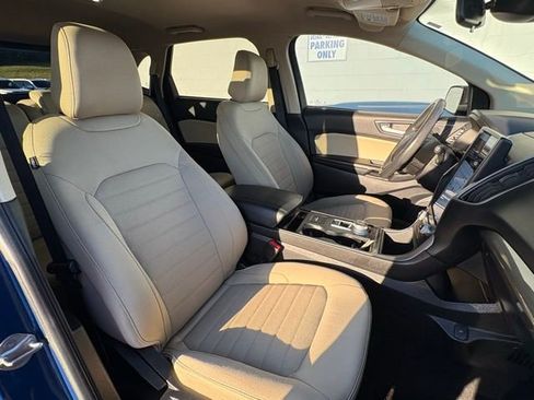 Used 2022 Ford Edge SE image 22