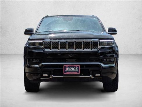 Used 2023 Jeep Grand Wagoneer Series III w/ HD Trailer Tow Package AWD/4WD image 2