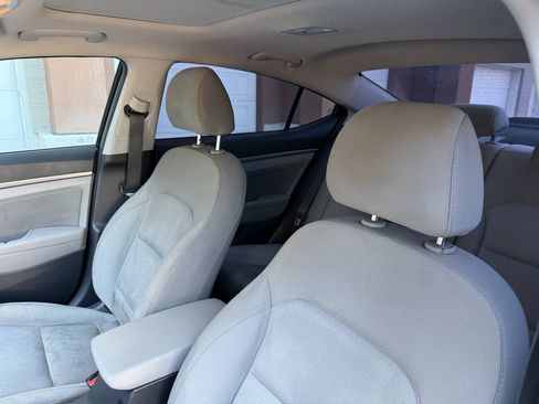 Used 2018 Hyundai Elantra Value Edition FWD image 15