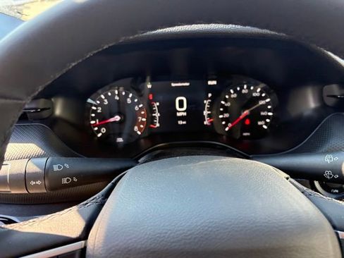 New 2026 Jeep Compass Latitude image 14