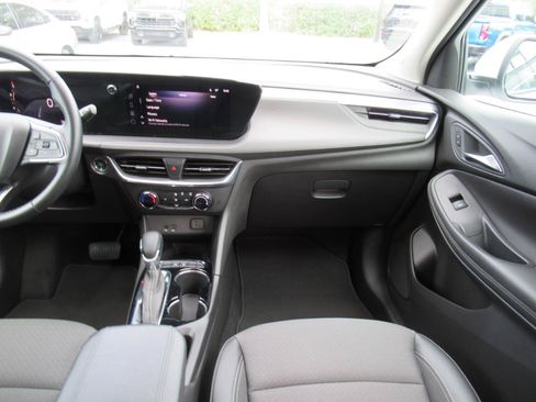 Used 2025 Buick Encore GX Preferred FWD image 15
