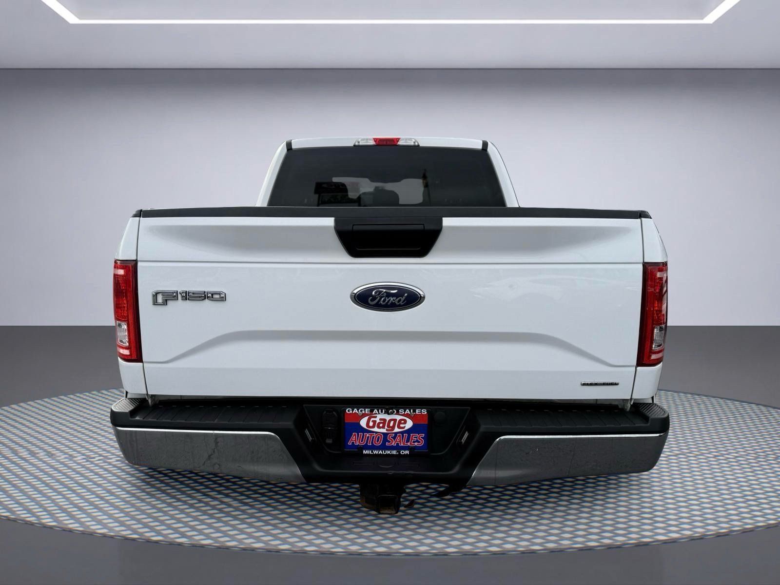 Used 2016 Ford F150 XLT AWD/4WD image 5