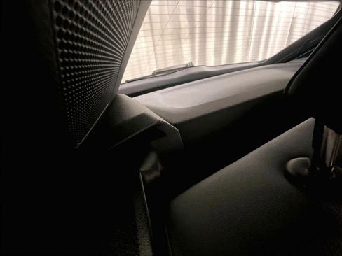 Used 2025 Audi Q3 2.0T Premium image 17