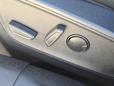 Used 2025 Ford Escape ST-Line w/ Tech Pack #1 image 12