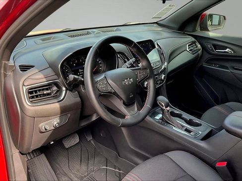 Used 2024 Chevrolet Equinox RS FWD image 17