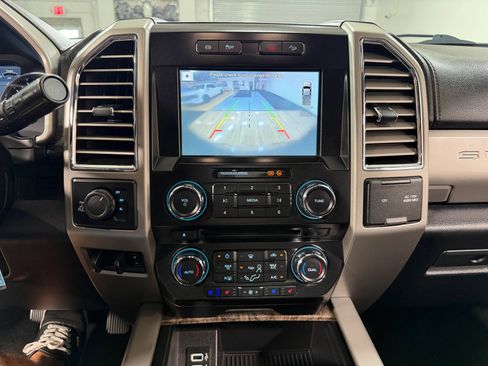 Used 2017 Ford F250 Lariat w/ Lariat Value Package AWD/4WD image 22