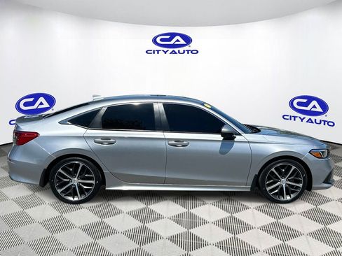 Used 2024 Honda Civic Touring image 3