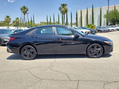 New 2026 Hyundai Elantra Sport FWD image 27