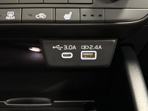 Certified 2026 Subaru Outback Limited AWD/4WD image 25