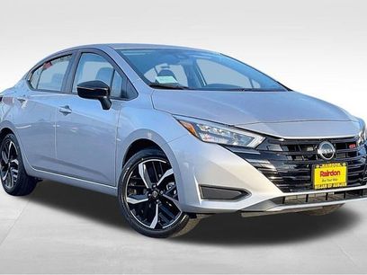 New 2025 Nissan Versa SR w/ Trunk Package