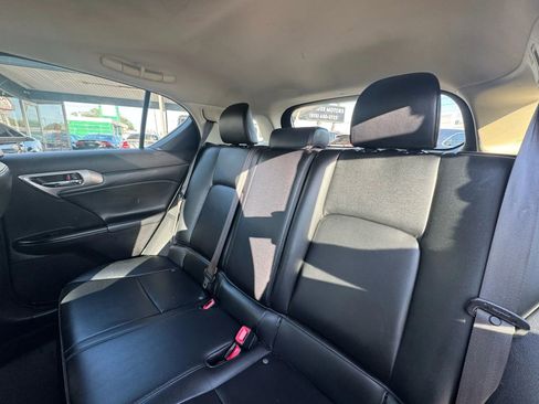 Used 2015 Lexus CT 200h image 13