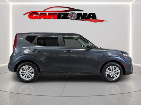 Used 2021 Kia Soul LX FWD image 4