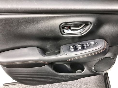 Used 2025 Honda HR-V Sport image 13