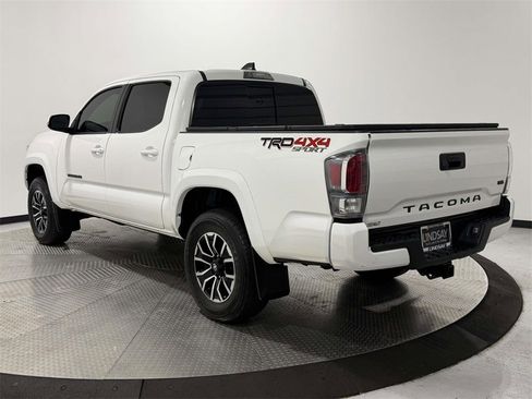 Used 2023 Toyota Tacoma TRD Sport image 4