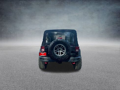 Used 2017 Jeep Wrangler Unlimited Rubicon image 15