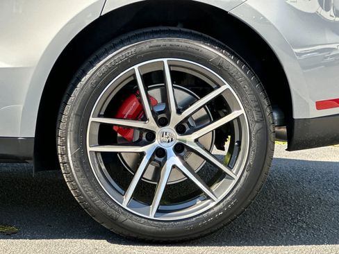 New 2026 Porsche Macan S AWD/4WD image 31