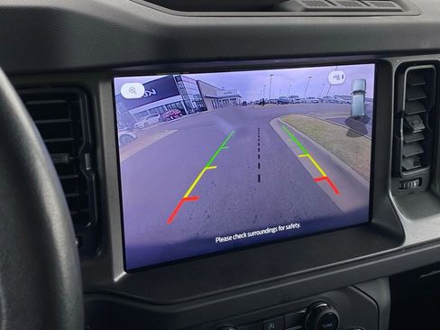 Used 2025 Ford Bronco Big Bend image 16