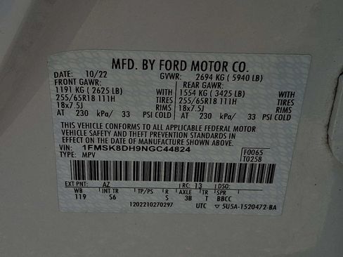 Used 2022 Ford Explorer XLT w/ Equipment Group 202A AWD/4WD image 26