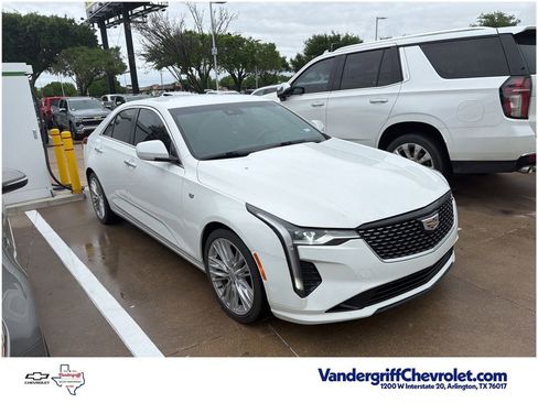 Used 2021 Cadillac CT4 Premium Luxury image 1