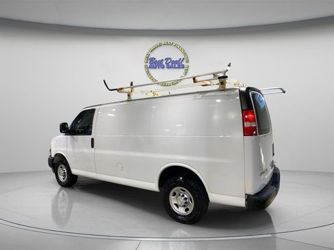 Used 2020 Chevrolet Express 2500 w/ Driver Convenience Package image 3