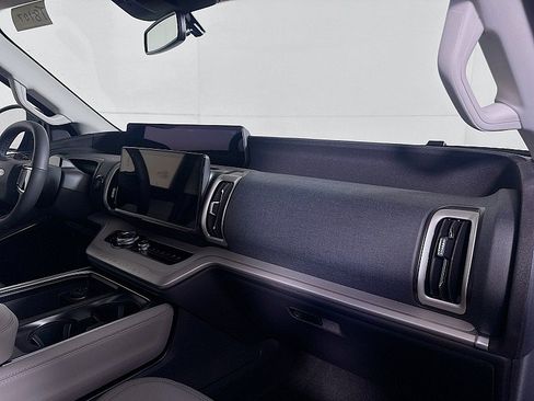 New 2026 Ford Expedition Active AWD/4WD image 31