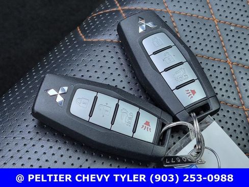 Used 2022 Mitsubishi Outlander SEL AWD/4WD image 47