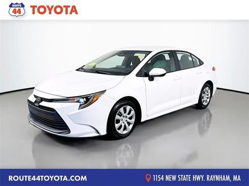 Used 2024 Toyota Corolla LE FWD image 1