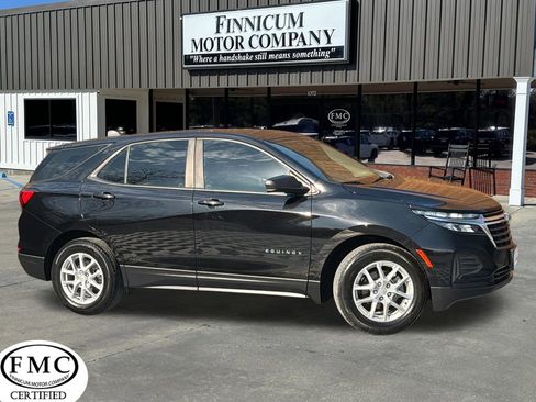 Used 2024 Chevrolet Equinox LS image 1