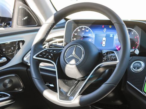 New 2026 Mercedes-Benz E 450 4MATIC Sedan image 15