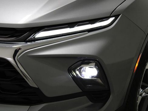 Used 2025 Chevrolet Blazer LT image 53