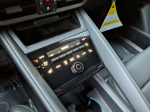 New 2025 Porsche Macan 4S Electric image 43