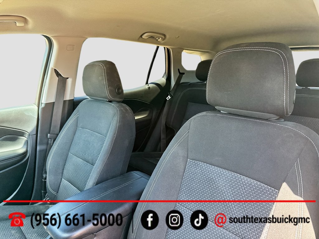Used 2022 GMC Terrain SLE w/ Driver Convenience Package FWD image 13