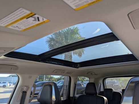 New 2025 INFINITI QX80 Sensory image 23