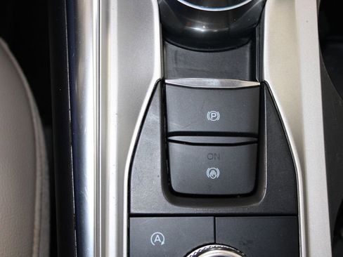 Used 2023 Ford Explorer Limited image 48