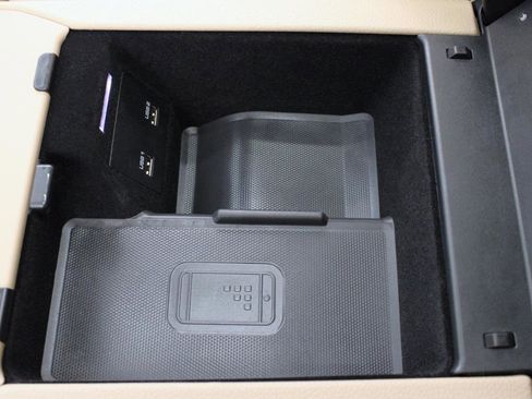 Used 2019 Porsche Cayenne image 73