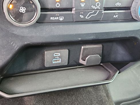 Used 2023 Ford F150 XLT image 18