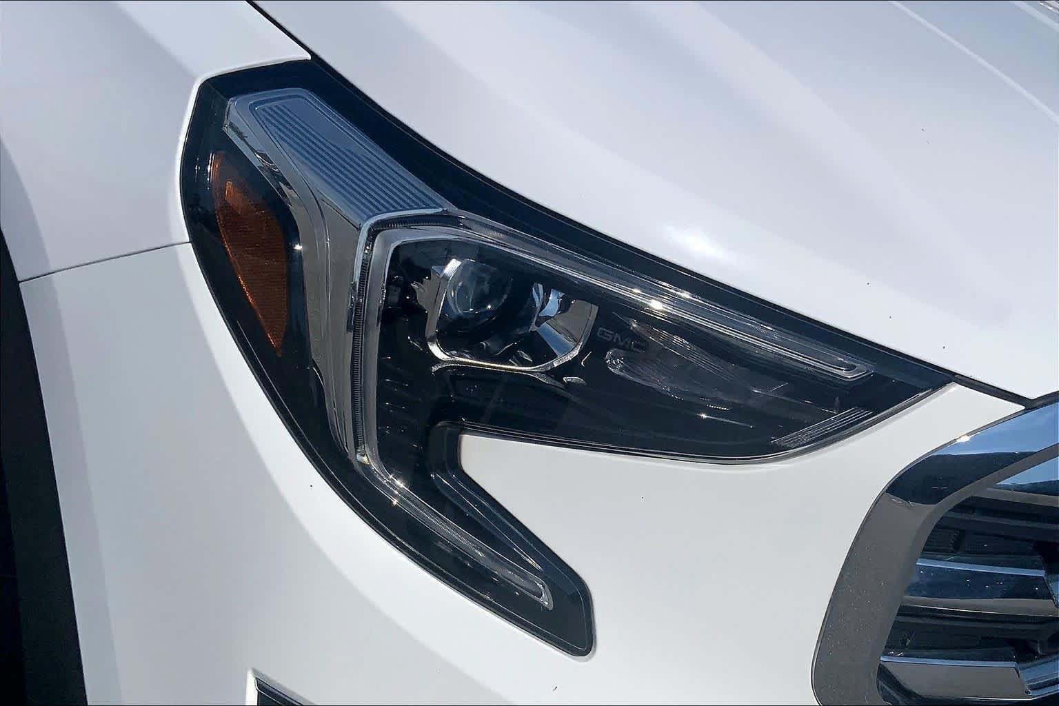 Used 2019 GMC Terrain SLT w/ Preferred Package AWD/4WD image 24