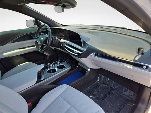 Certified 2024 Cadillac Lyriq Sport RWD image 39