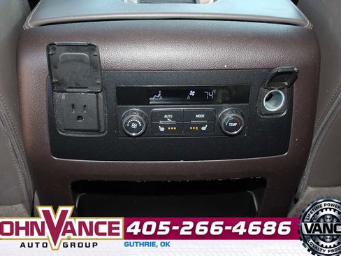 Used 2017 GMC Yukon Denali image 27