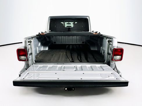 Used 2021 Jeep Gladiator Sport image 28