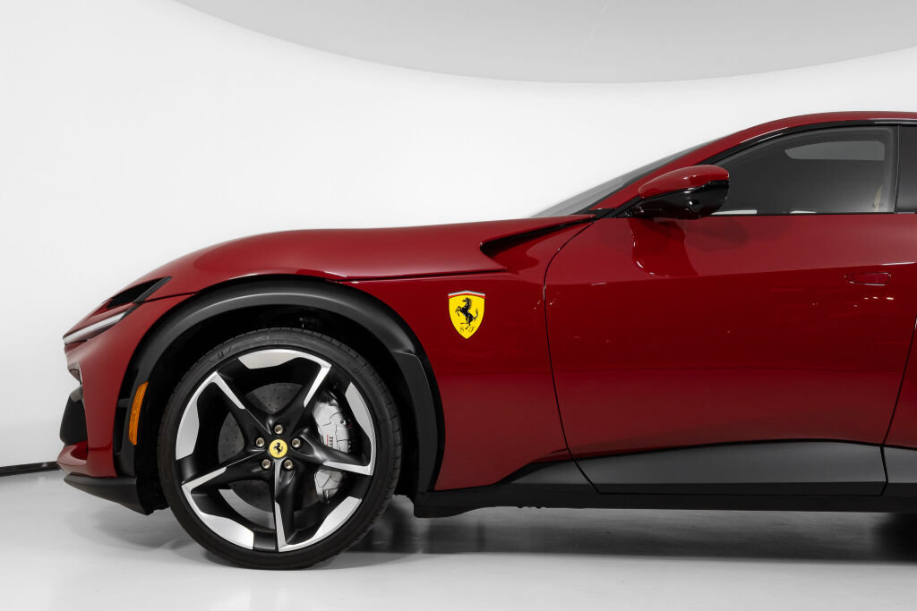 Used 2026 Ferrari Purosangue AWD/4WD image 15