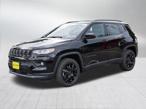 New 2026 Jeep Compass Latitude image 3