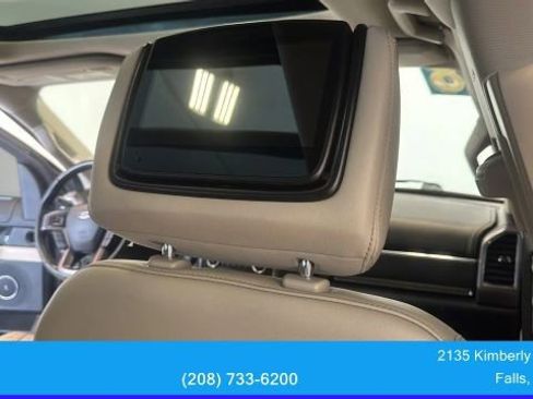 Used 2018 Ford Expedition Max Platinum AWD/4WD image 44