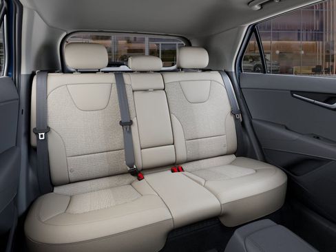 New 2025 Kia Niro EX Touring image 16