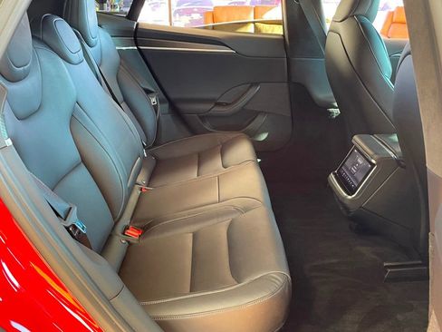 Used 2022 Tesla Model S Plaid image 25