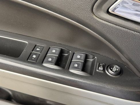 Used 2022 Chevrolet Colorado LT w/ LT Convenience Package image 17