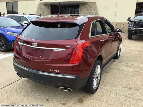 Used 2018 Cadillac XT5 Premium Luxury FWD image 5