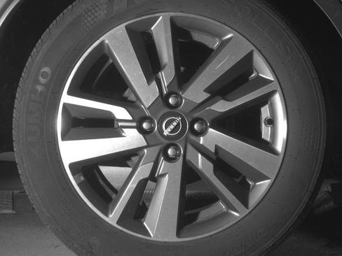 Used 2025 Nissan Versa SV FWD image 15