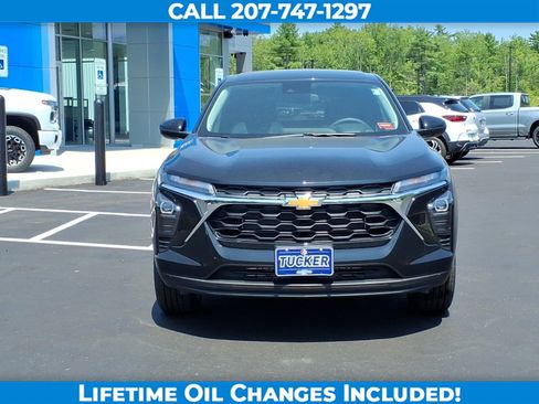 New 2026 Chevrolet Trax LS w/ LS Convenience Package FWD image 2